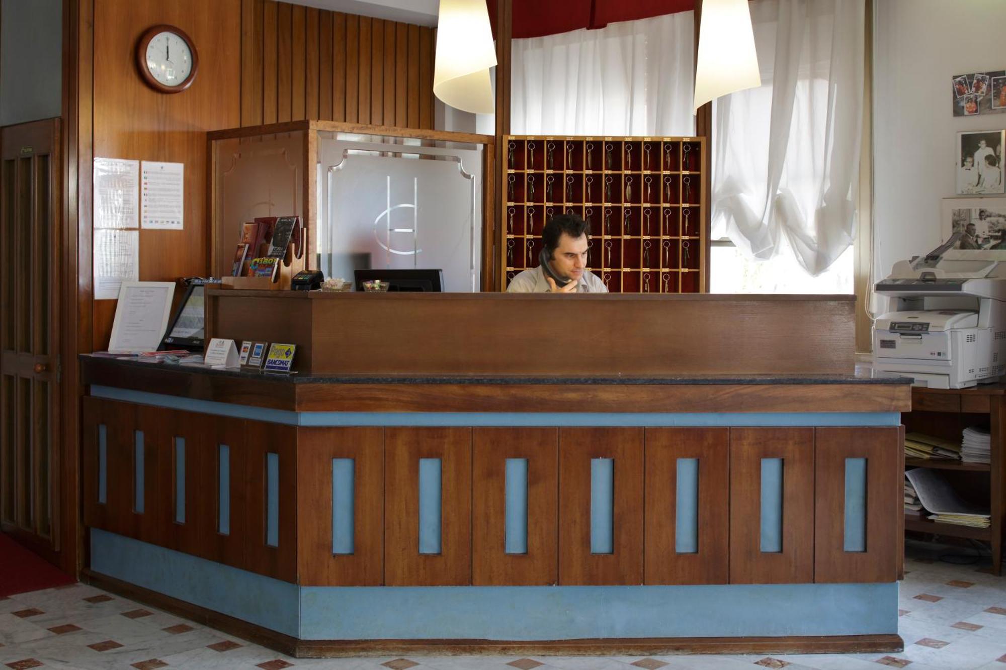 Hotel Continental Fano Εξωτερικό φωτογραφία
