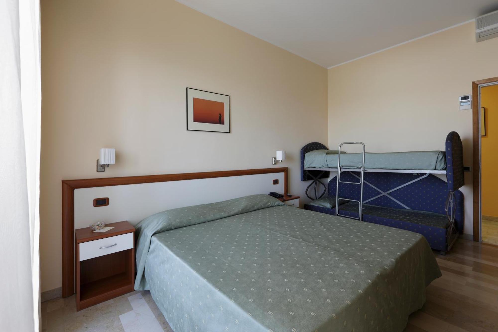 Hotel Continental Fano Δωμάτιο φωτογραφία