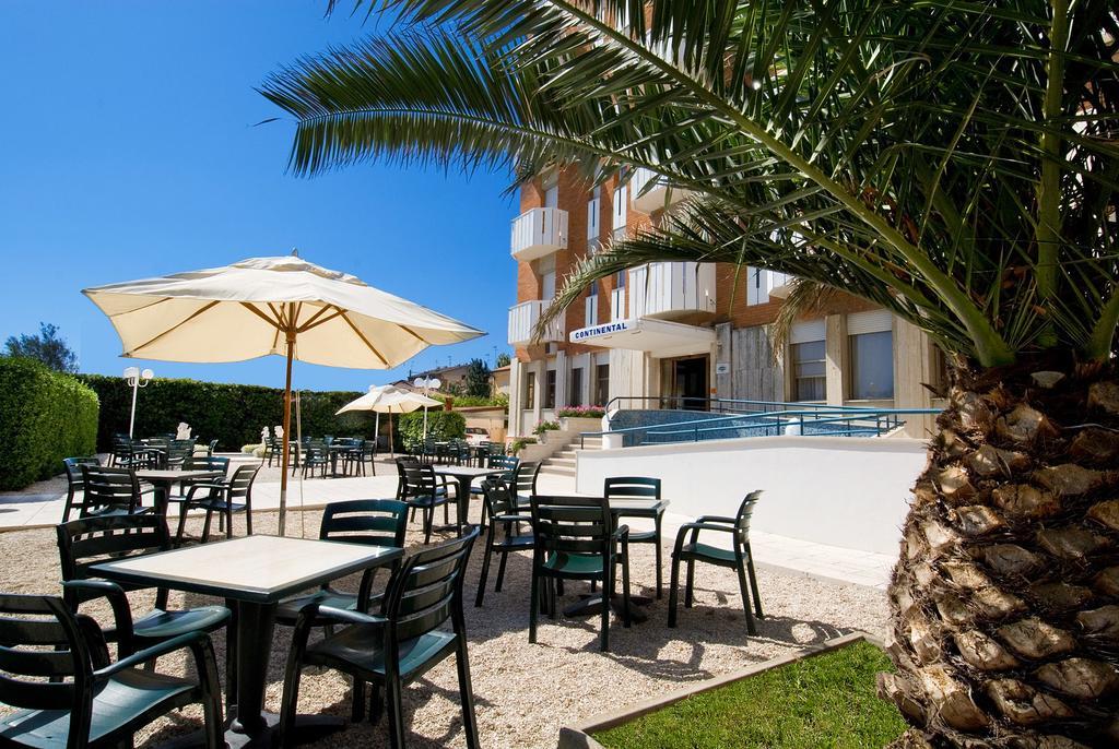 Hotel Continental Fano Εξωτερικό φωτογραφία